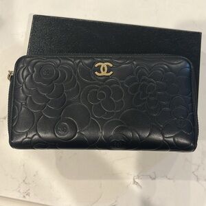 CHANEL Camellia lambskin zip wallet